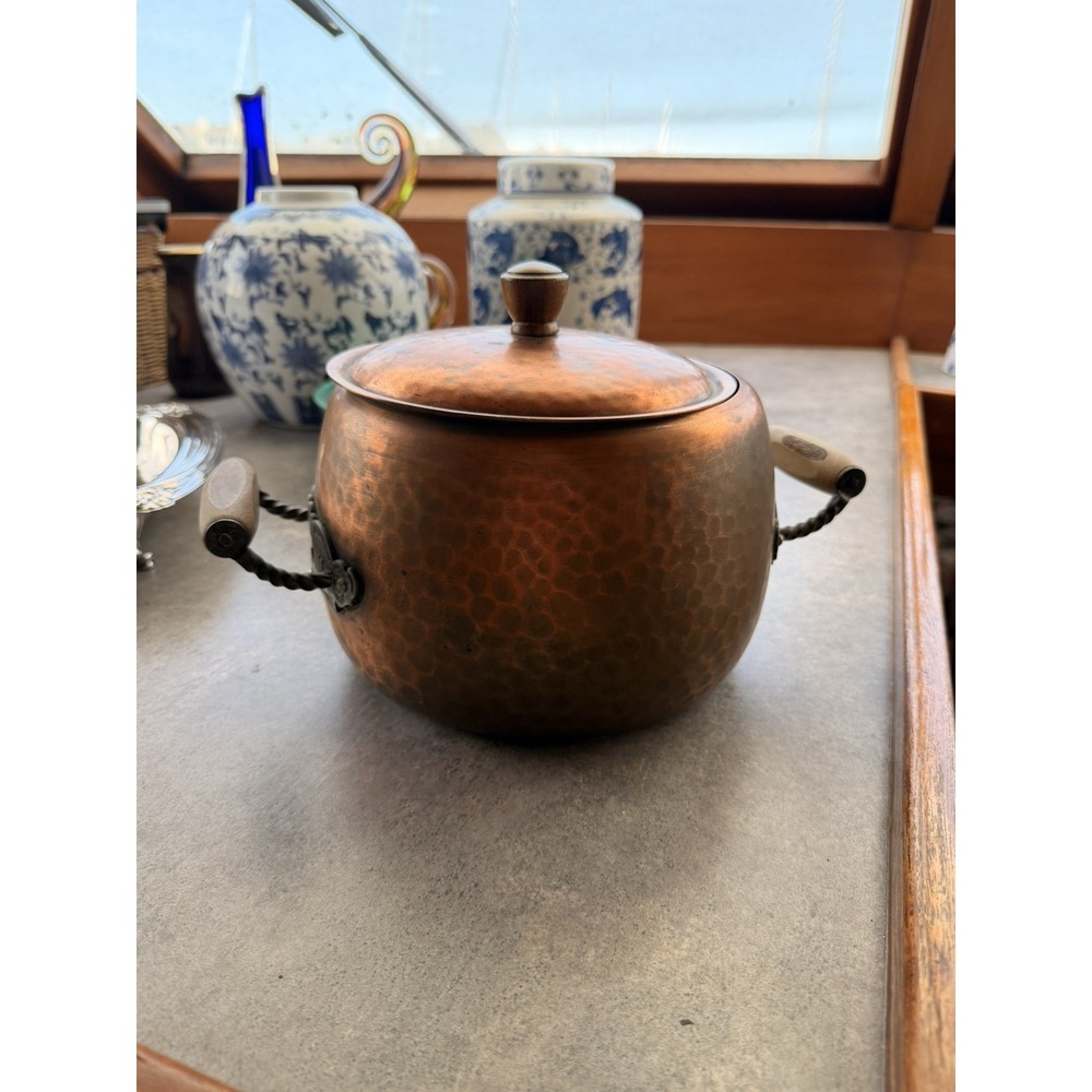 Vintage Stöckli Netstal Hammered Copper Pot w/ Lid Wood Handles Swiss MCM